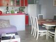 Dining room Vodice, Dining room u smještaju tipa apartment, dostupna klima, dopusteni kucni ljubimci i WIFI.