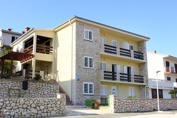 Property - Apartments 9388 Property Pag (Pag) - Accommodation 9388 - Apartments with pebble beach.