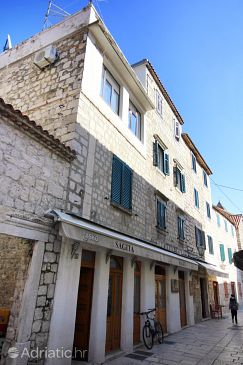 Property Omiš, Omiš, Property 9460 - Apartments with sandy beach.