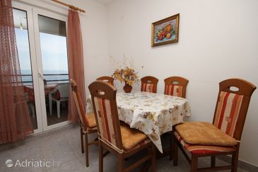 Dining room Uvala Smokvina, Dining room u smještaju tipa apartment, dopusteni kucni ljubimci.