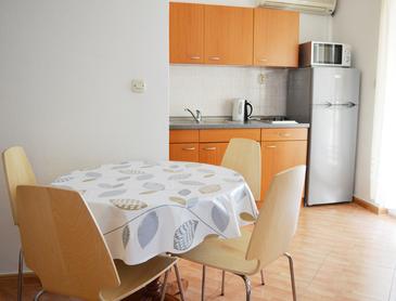 Dining room Baška Voda, Dining room u smještaju tipa apartment, WIFI.