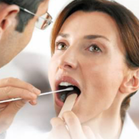 Test diagnostic angine et prescription d'antibiotique