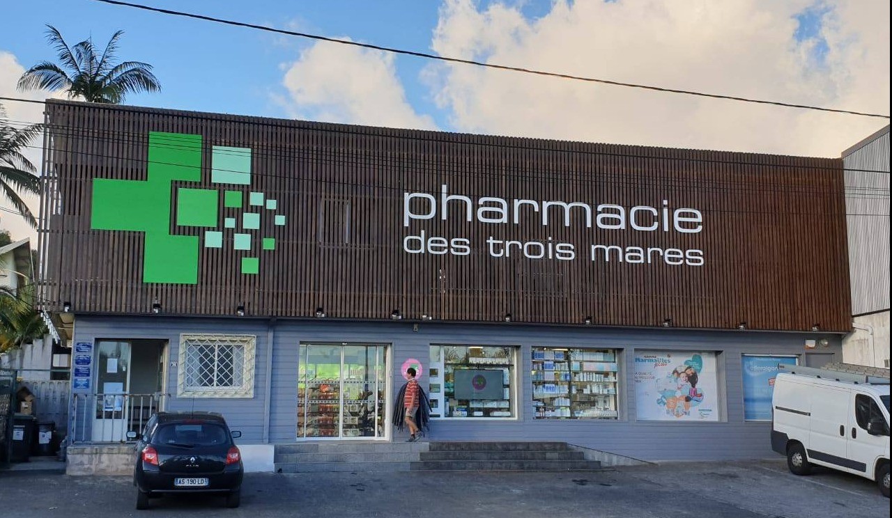 Pharmacie des Trois Mares