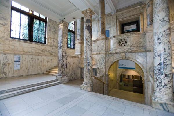 The V&A cipher in the marble staircases