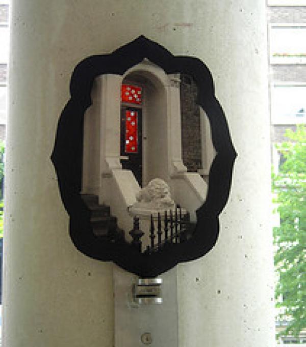 Green Street house with weary lion, Newham E7