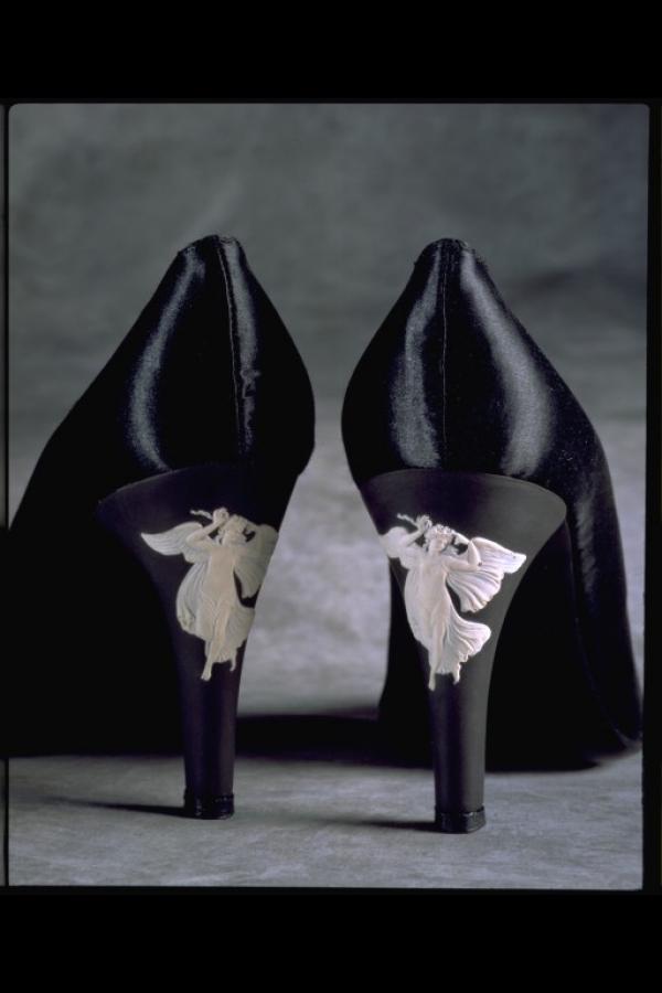 Pair of evening shoes, black silk satin with porcelain angels, Rayne and Wedgwood, Great Britain, 1960s © Victoria & Albert Museum, London