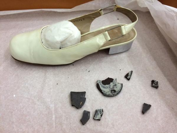 Magli shoe with shattered heel