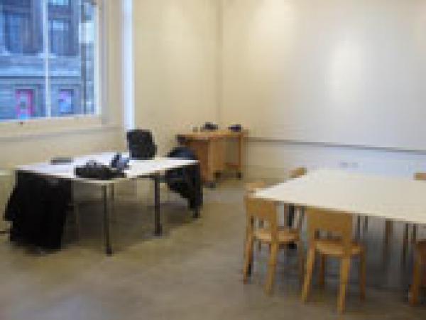 Bare studio