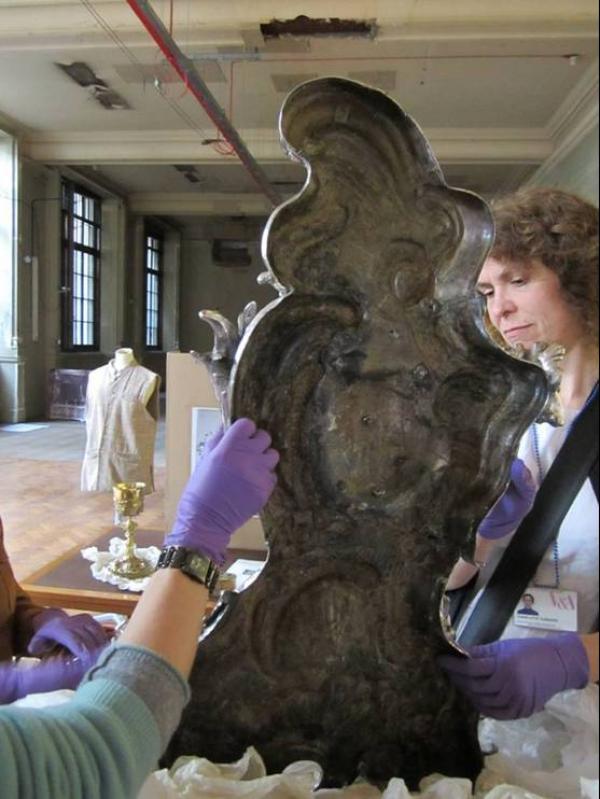 A mock-up of the Rococo display, with a dazzling waistcoat in the background