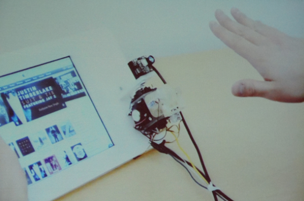 Feel it on the back of your neck - Arial: a prototype ambient feedback device that uses air vortices