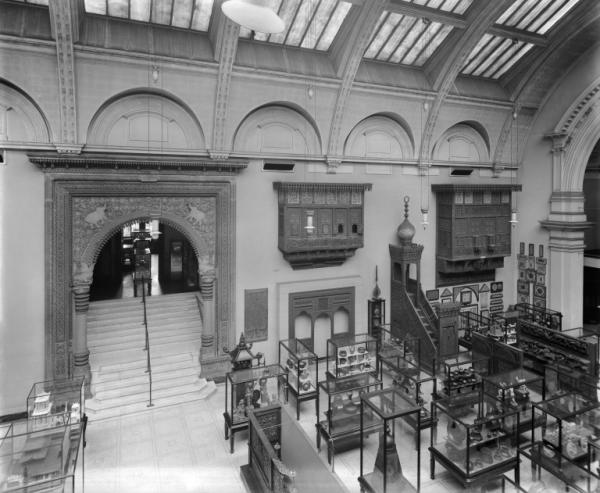 Gallery 48 showing the Gwalior Gateway, The West Hall, 1920
