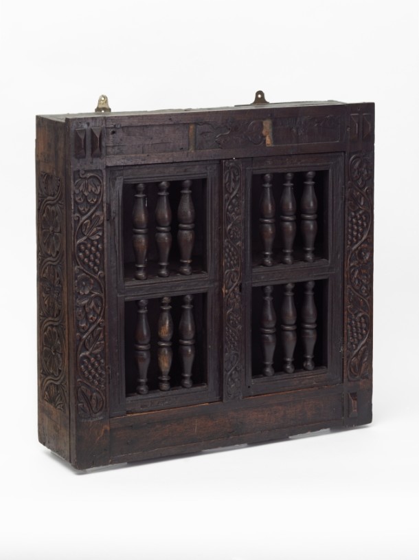 Wall cupboard possibly used to store glass drinking vessels, England, 1600-1620, W.131-1919. Victoria and Albert Museum, London.