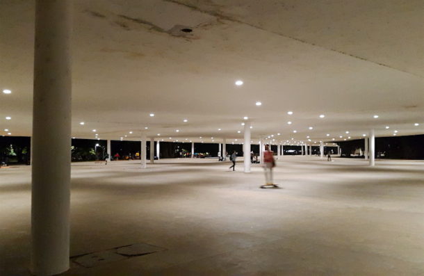 The Ibirapuera Park marquise (covered pathway), designed by Oscar Niemeyer in 1954: one of São Paulo’s finest public spaces © Frederico Duarte