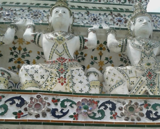 Fig. 7 Floral mosaics of Wat Arun, Bangkok © Sau Fong Chan