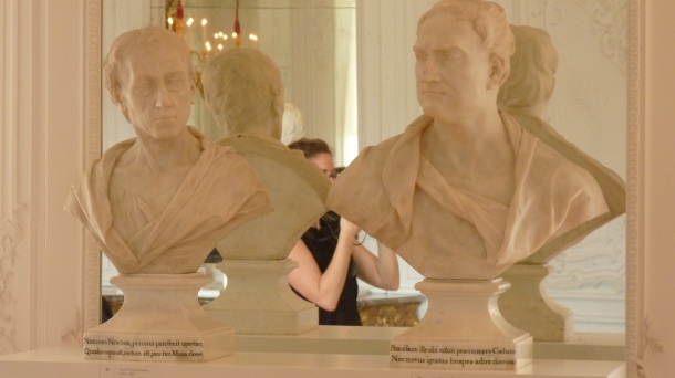 Busts of Alexander Pope and Sir Isaac Newton by Roubiliac, illustrating his use of very similar poses across two different subjects. Photograph by Katherine Elliott, 2014