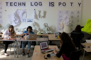 T/Shirt Issue, Digital Design Residency: Hande with workers Lily, Helena and Jemma. © Constantine Gras