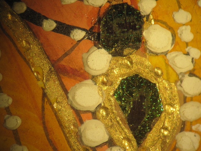 IS.49-1953, jewels under magnification © Victoria and Albert Museum, London