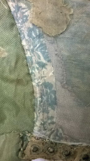 Inside detail of 170-1869 - note the coarse linen, and lace-holes for joining the doublet to a pair of breeches © Victoria and Albert Museum, London