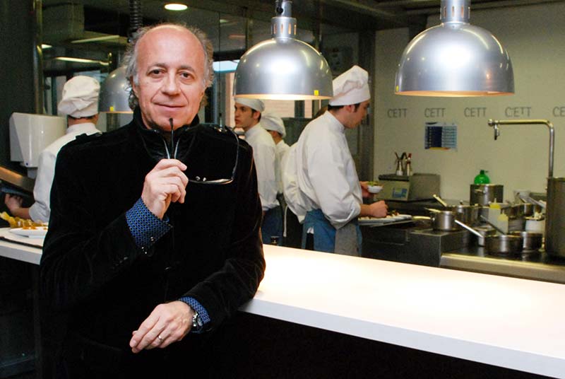 Javier de las Muelas en el Curso de Coctelería y Mixología del CETT
