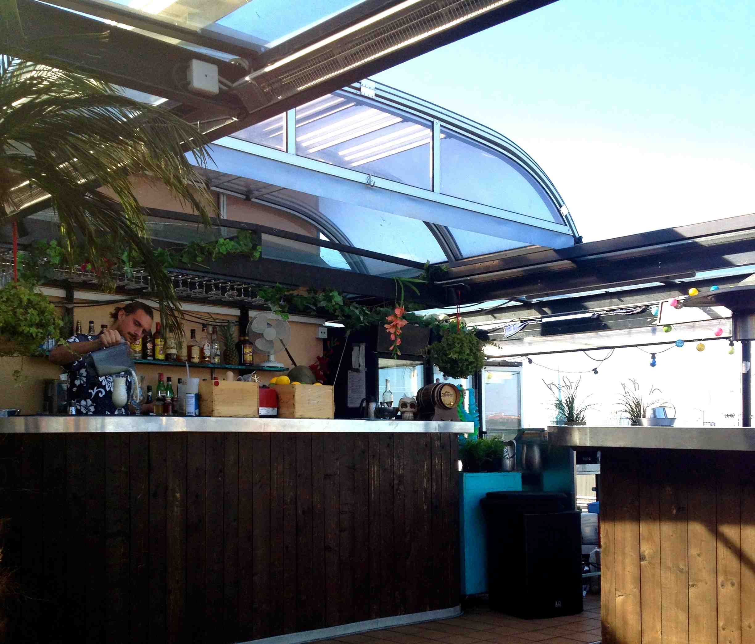 sjofartsterrassen-scandic-bar