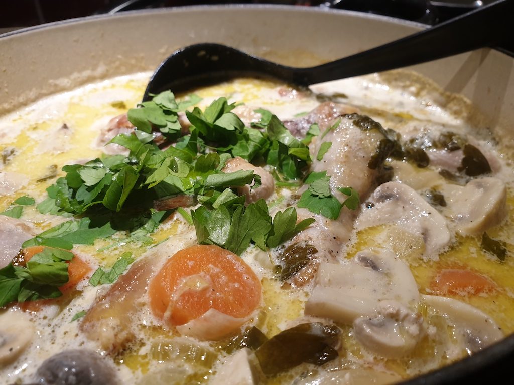 Vin-till-fransk-blanquette-de-poulet-vinbanken