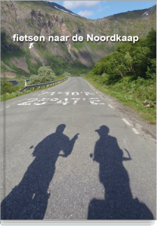 Boek cover fietsen naar de Noordkaap