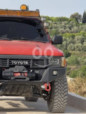 Toyota Hilux Model 86 — 3