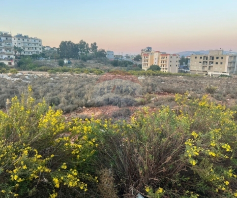 R9-3914 Land for Sale in Aaba – Koura, 1,215 m², Zoning 75/30 أرض للبيع في عابا – الكورة،… — 2