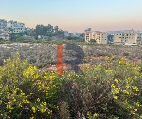 R9-3914 Land for Sale in Aaba – Koura, 1,215 m², Zoning 75/30 — 2