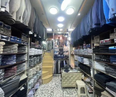 R9-3913 Shop for Sale in Souk El Bazerkan – Tripoli, 27 m², 2 Floorsمحل للبيع في سوق البازركان – طرابلس، 27 م²، طابق أرضي + ميزانين