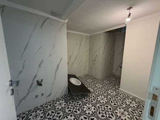 200 SQM Apartment with Terrace For Sale in Fatqa — 13