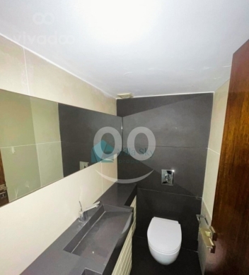 شقة واسعة للبيع في جعيتا مع تراس 215م | Spacious Apartment for Sale in Jeita with Terrace — 8