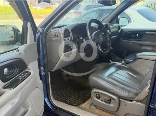 GMC envoy model 2002 — 5