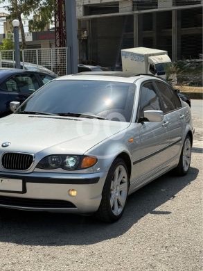 BMW 325i model 2003 — 2