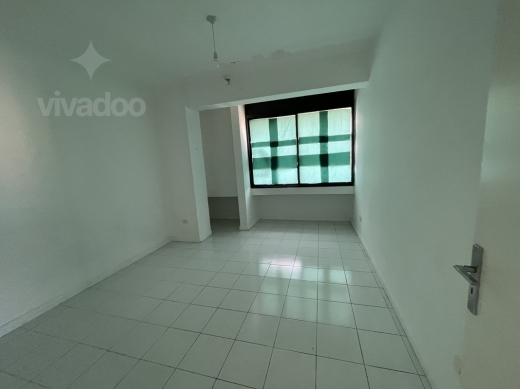 Office for Rent in Centre Versailles, Sarba