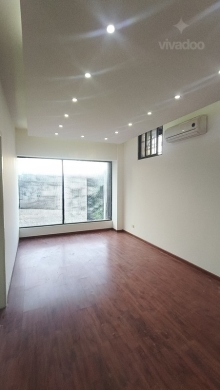 Office for Rent in Adonis