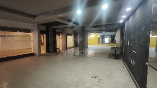Showroom for Rent in Adonis