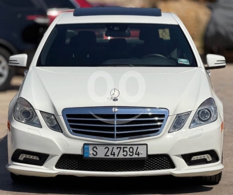 MERCEDES E350 Model 2010 — 2