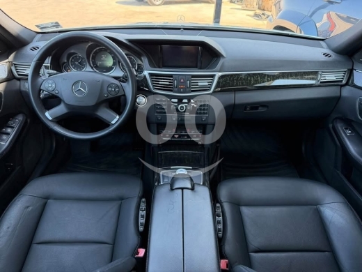 MERCEDES E350 Model 2010 — 5