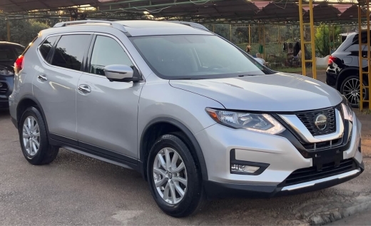 2018 Nissan Rogue SV AWD with 85,000 Miles — 2