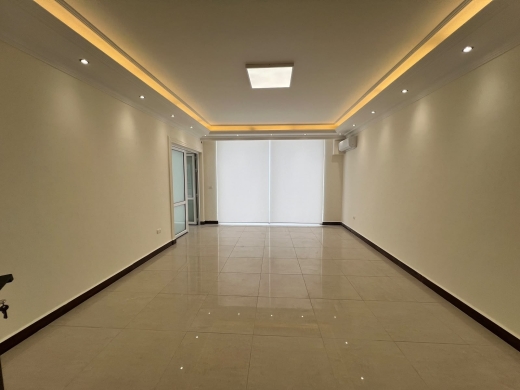 Apartment With Terrace For Sale in Furn El Chebbak