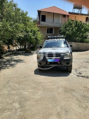 نيسان فرونتير 4x4 بحالة نظيفة جداً للبيع | Nissan Frontier 4x4 Very Clean for Sale