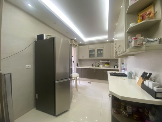3-Bedroom Apartment For Sale in Tallet Al-Khayat — 13