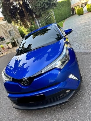 2018 Toyota C-HR XLE Premium with 37,000 Miles