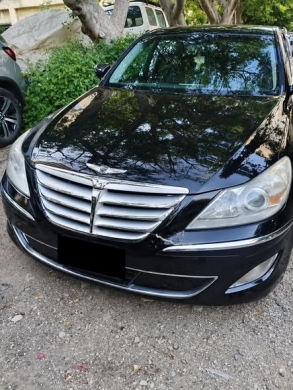 2013 Hyundai Genesis for sale in Beirut