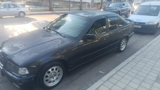 1992 Nissan 4 Cylinder Automatic with New Battery and Service Papers