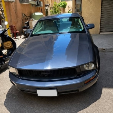2008 Ford Mustang V6 with 94,000 KM