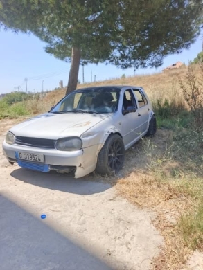 Volkswagen Golf 4 GTI 2000 needs bodywork and interior cleaning