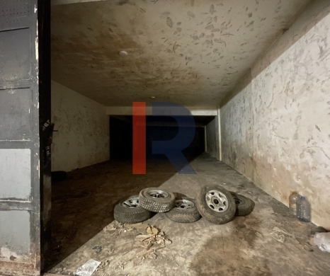 R9-3925 Warehouse for Sale in Abou Samra – Tripoli, 500 m², 6 m Height, Main Road — 2