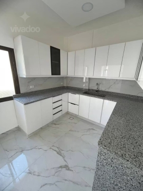 شقة واسعة للبيع في كركول الدروز بيروت | Apartment for Sale in Beirut